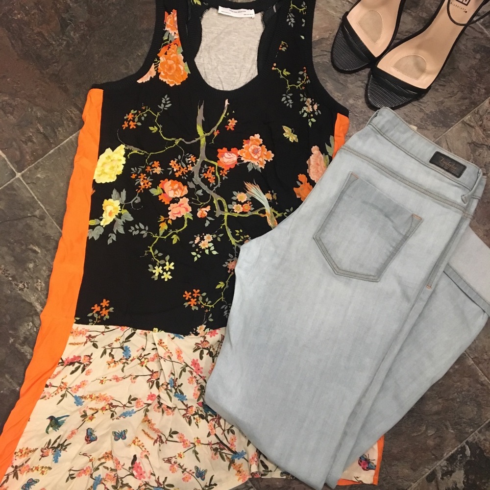 ⭐️ Zara multi print racer back tank top⭐️